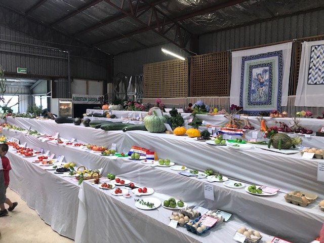 Another Successful Robertson Show, 2018